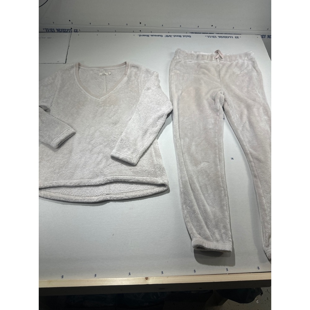 UGG Women Cream Fleece Pajama Set V-Neck Pullover and Joggers UA5420W Large